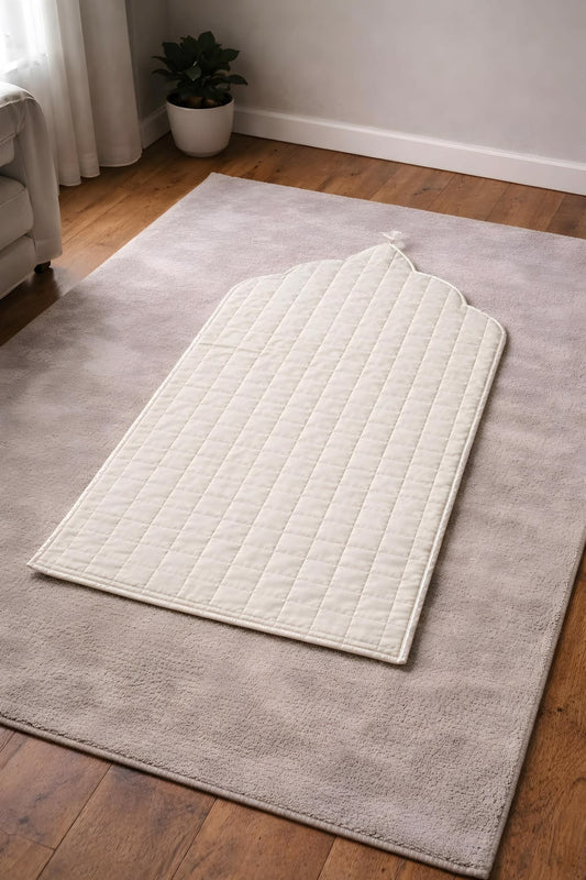 Elegant Portable Prayer Mat with Traditional Islamic Pattern