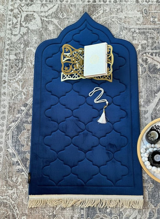 Luxury Soft Velvet Prayer Mat with Elegant Islamic Design